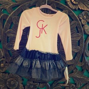 Toddlers Calvin Klein casual dress. Brand new!